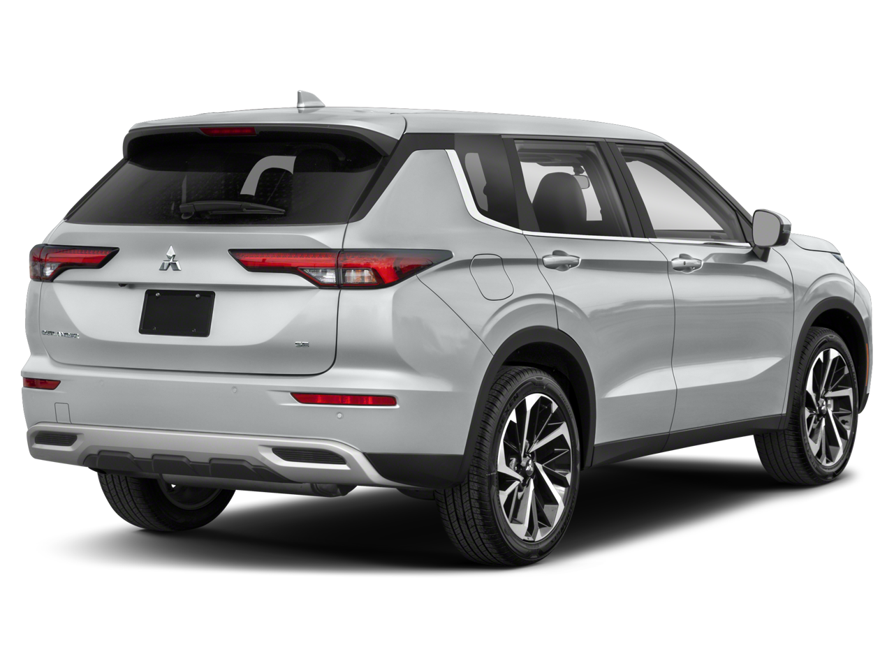 2022 Mitsubishi Outlander SE photo 2
