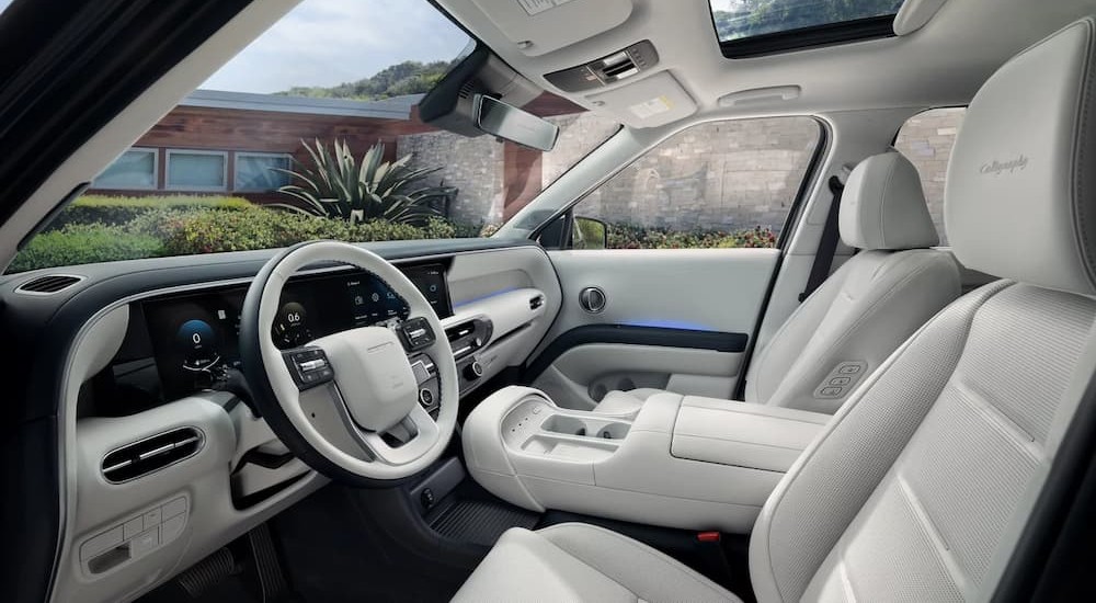 The white interior and dash in a 2026 Hyundai Palisade Hybrid.