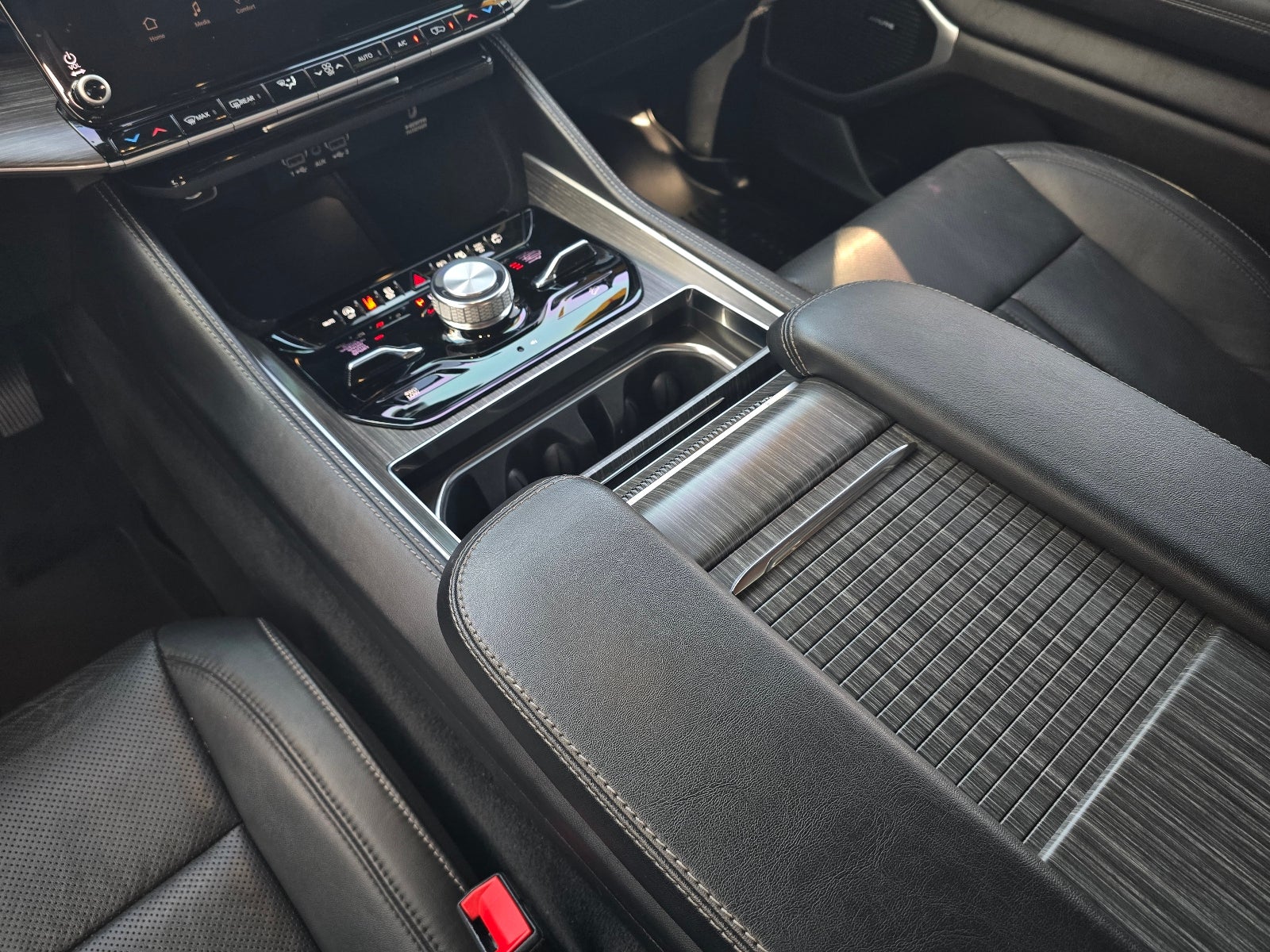 2023 Jeep Wagoneer Series III