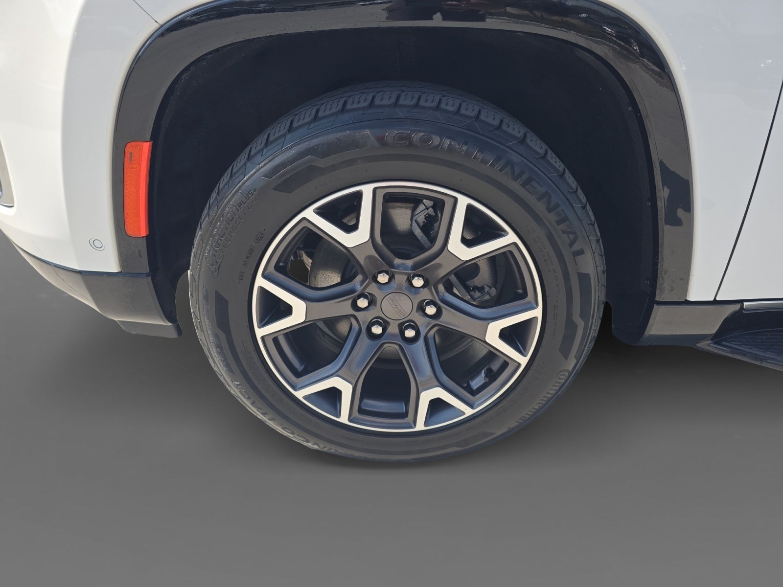 2023 Jeep Wagoneer Series III