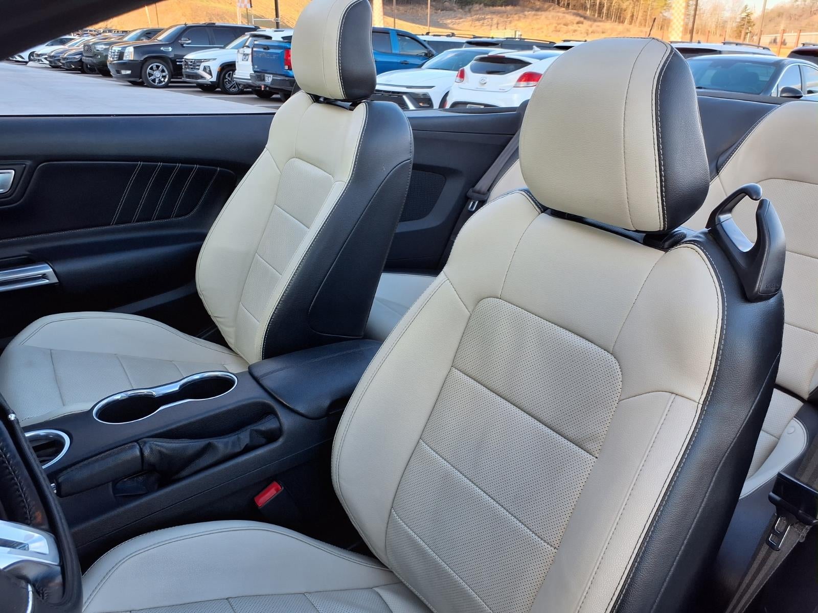 2022 Ford Mustang EcoBoost Premium