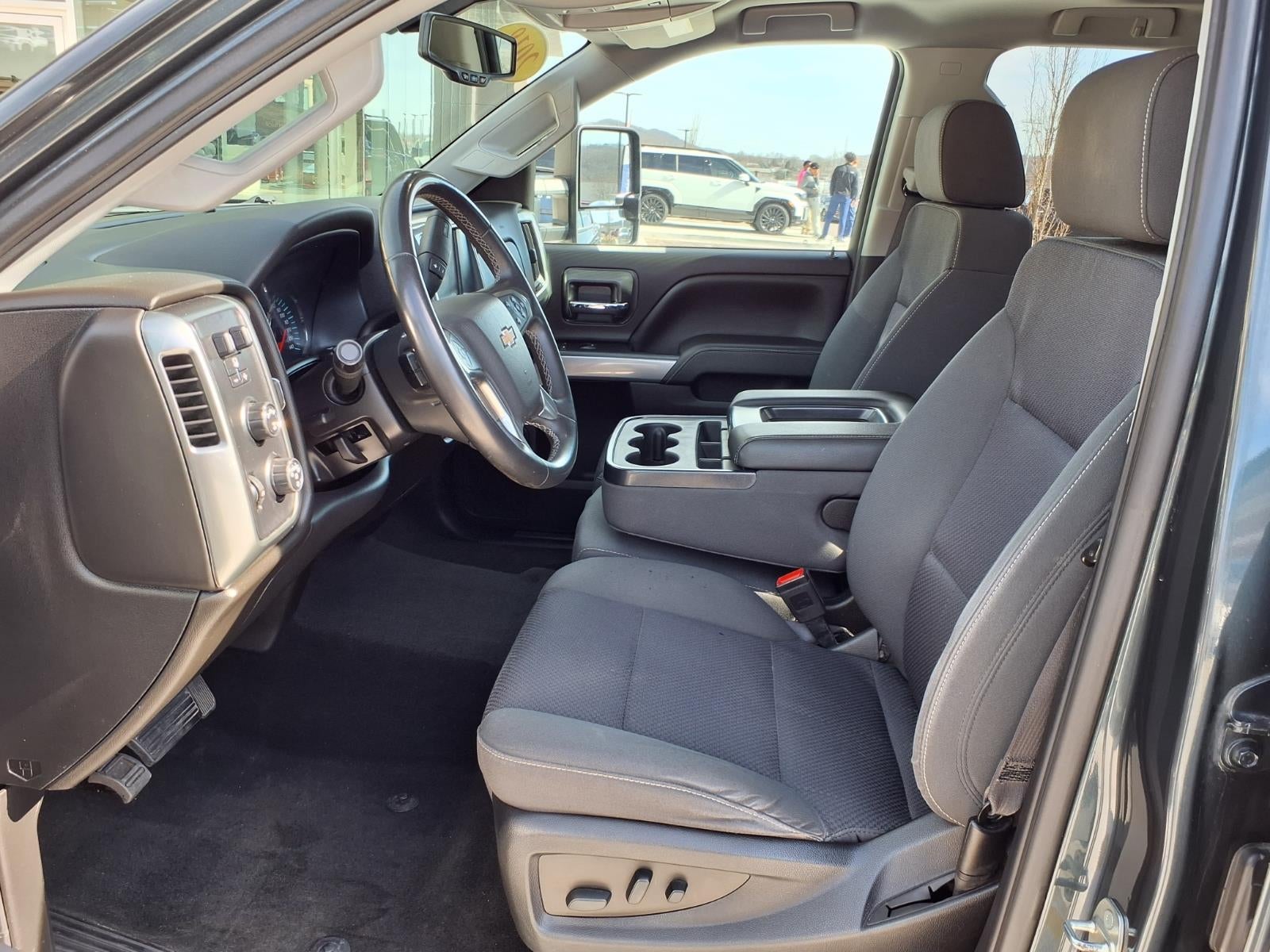 2018 Chevrolet Silverado LT