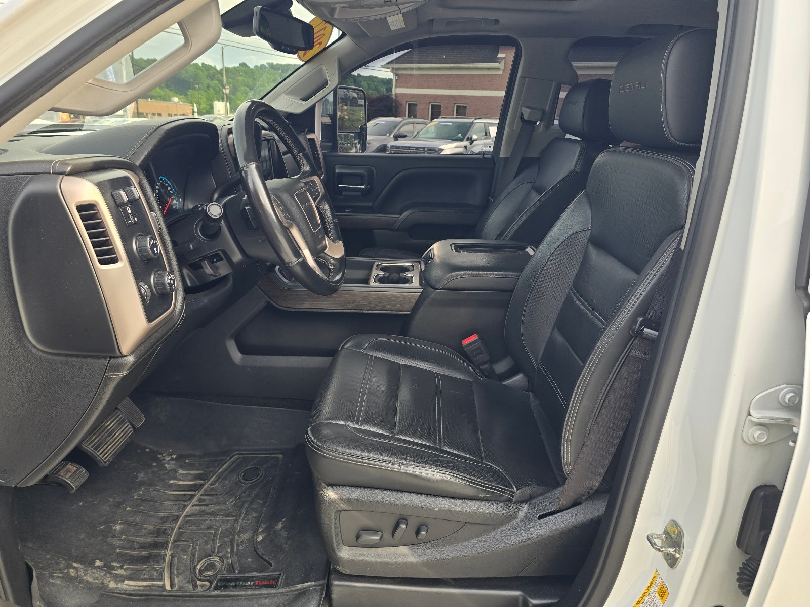 2017 GMC Sierra Denali