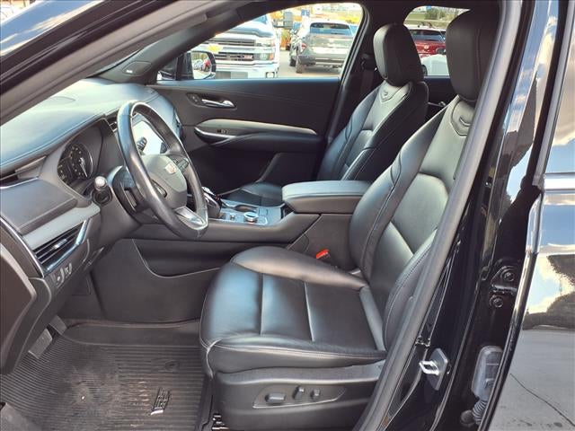 2023 Cadillac XT4 FWD Premium Luxury