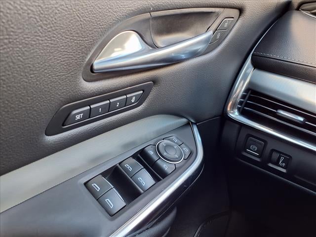 2023 Cadillac XT4 FWD Premium Luxury