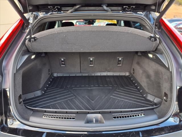 2023 Cadillac XT4 FWD Premium Luxury