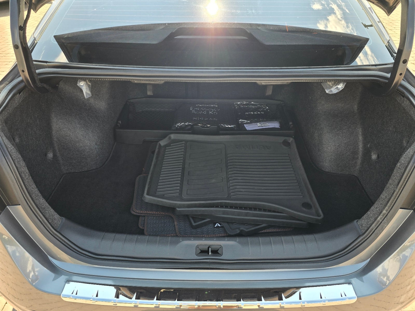 2022 Nissan Altima 2.5 SR