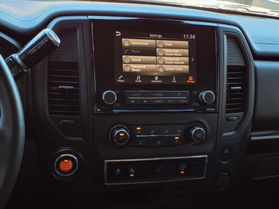 2023 Nissan Titan SV