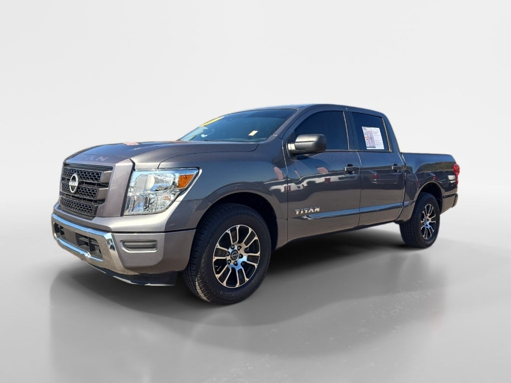 2023 Nissan Titan SV