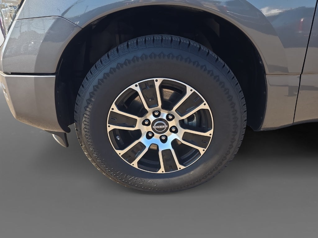 2023 Nissan Titan SV