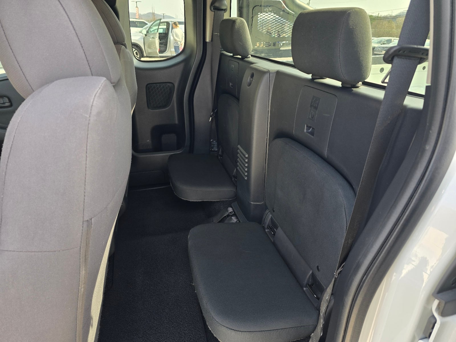 2022 Nissan Frontier S