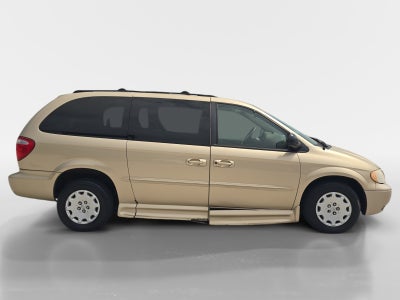 2001 Chrysler Town & Country LX