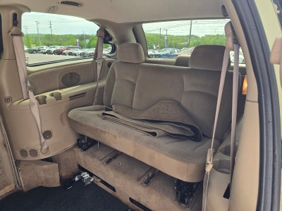 2001 Chrysler Town & Country LX