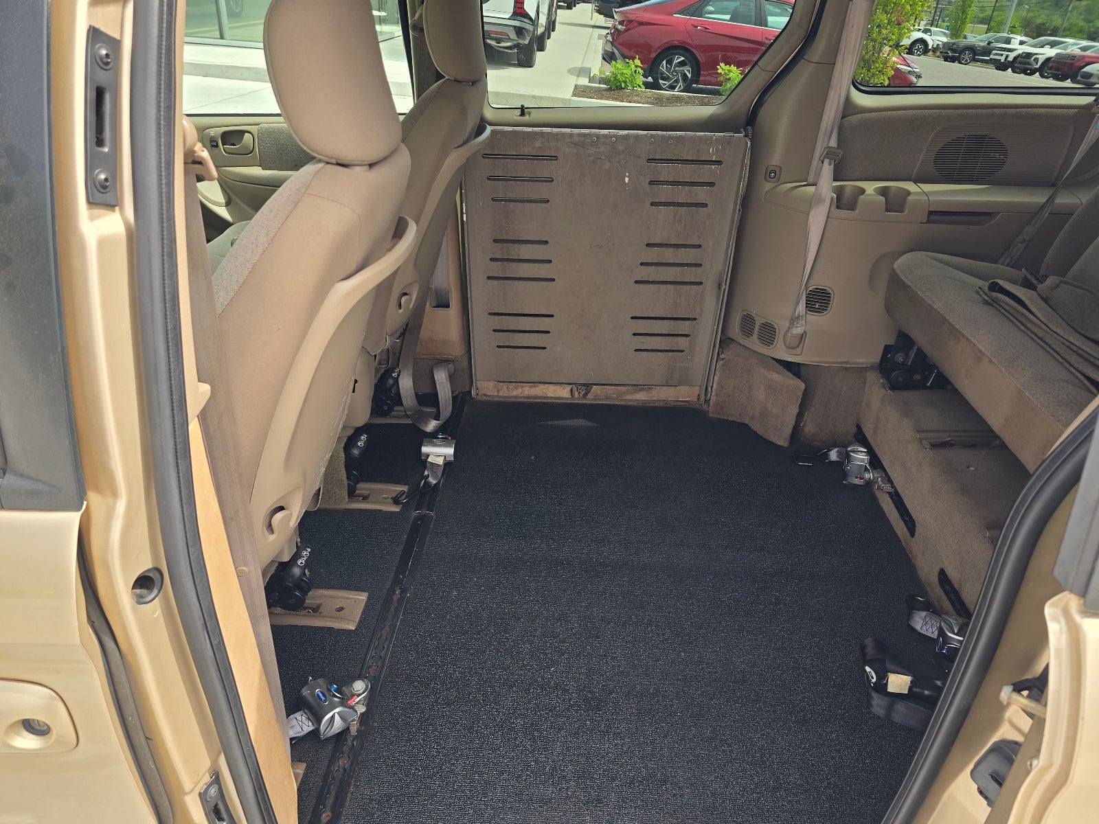 2001 Chrysler Town & Country LX