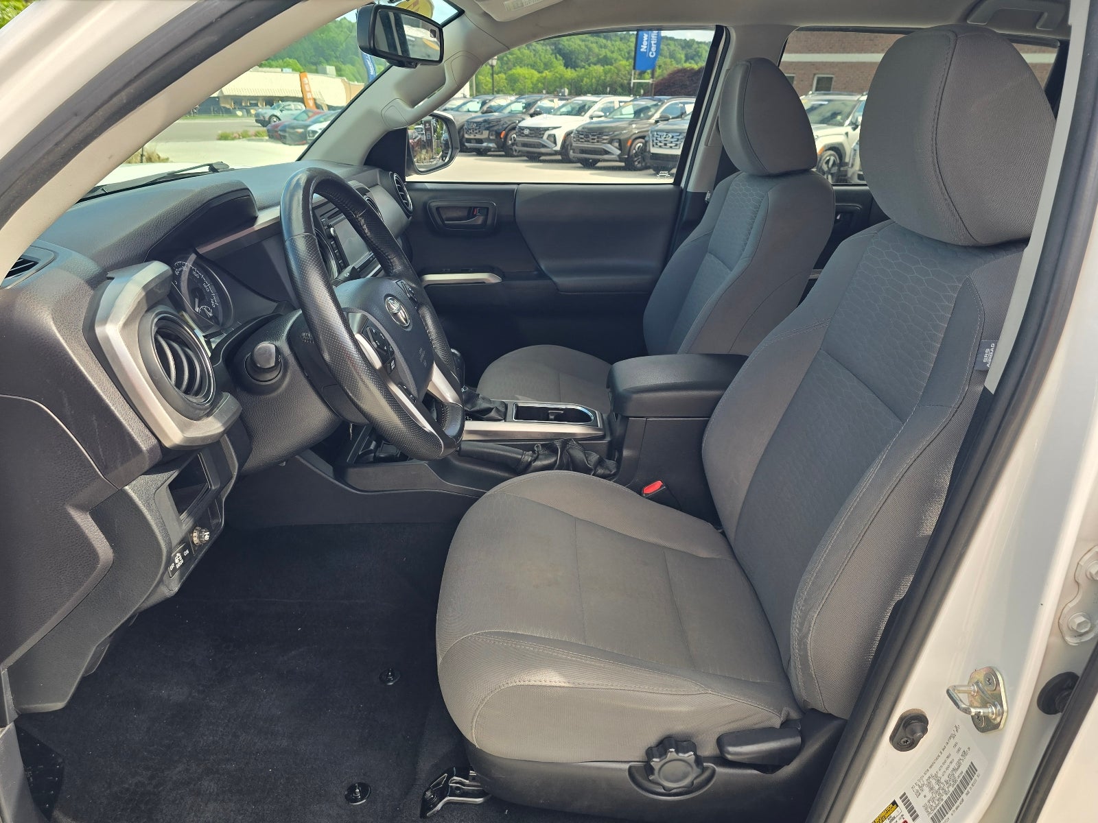2017 Toyota Tacoma SR5