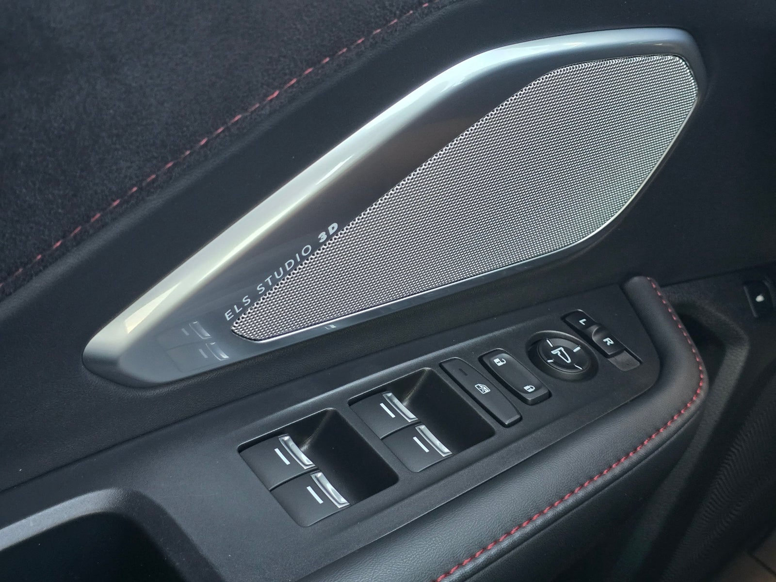 2023 Acura RDX w/A-Spec Package