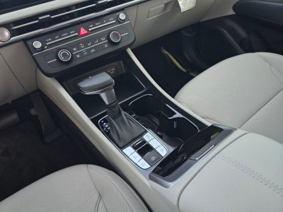 2026 Hyundai TUCSON SE