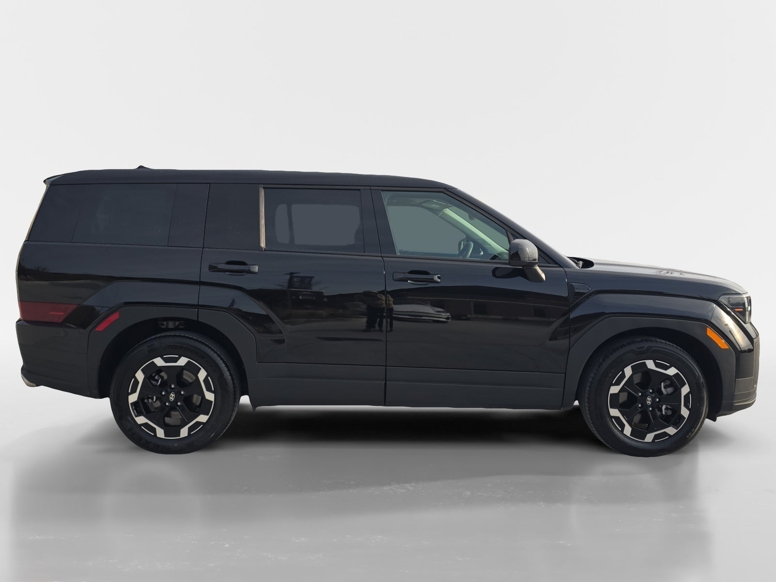 2025 Hyundai SANTA FE SE