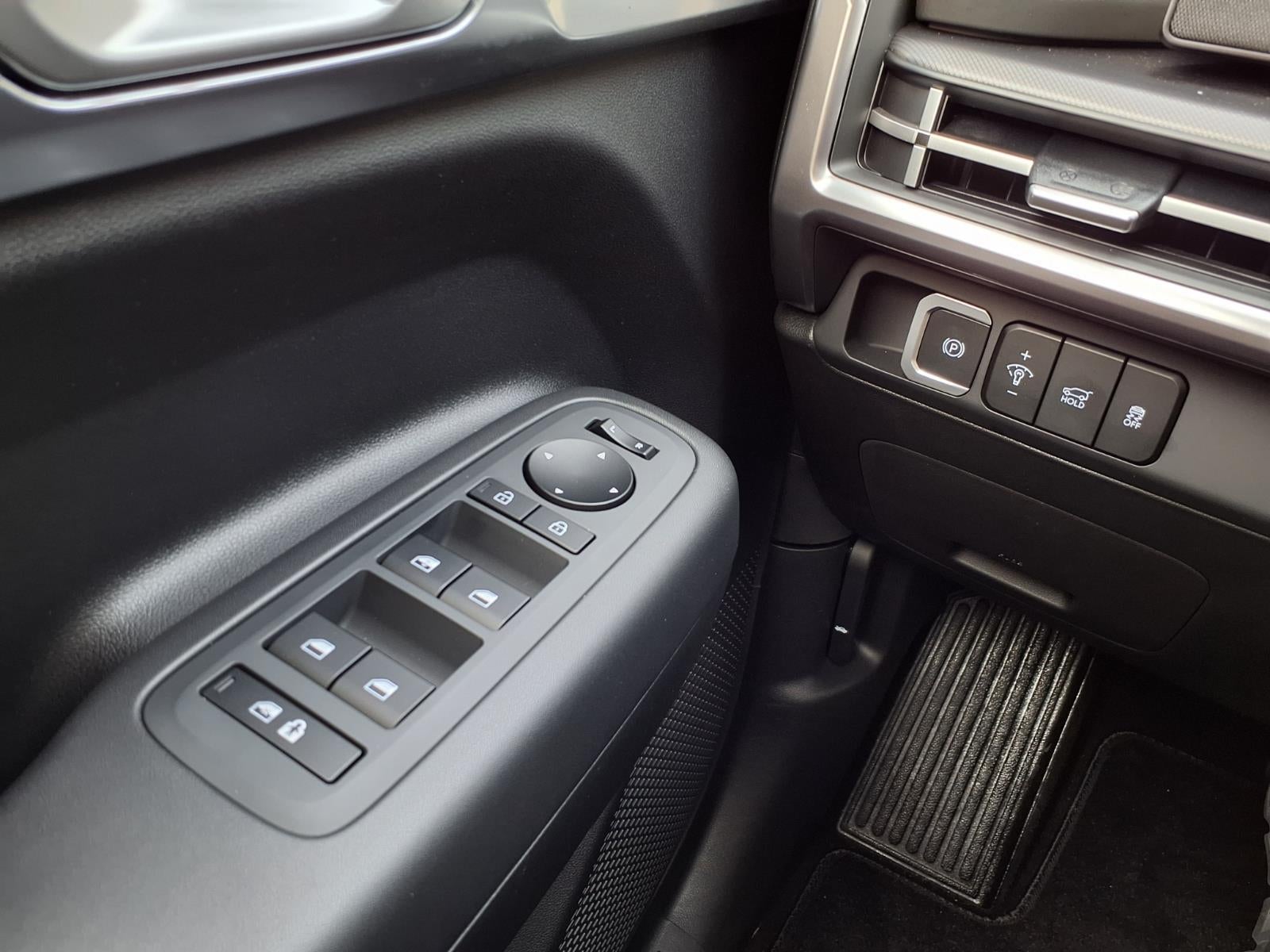 2025 Hyundai SANTA FE SE