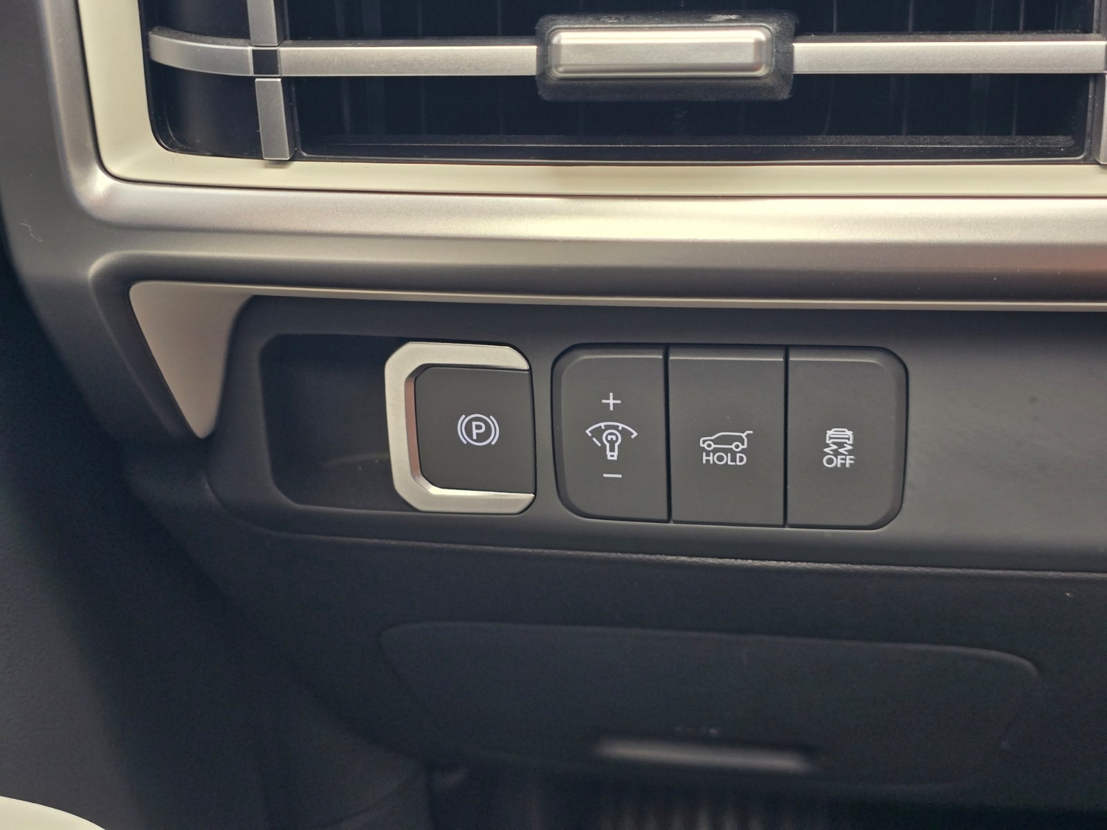 2024 Hyundai SANTA FE HYBRID SEL