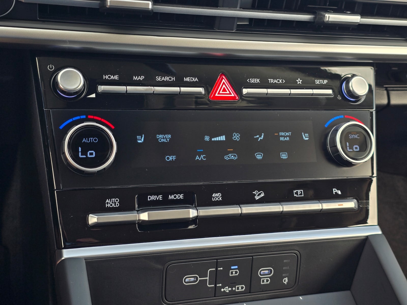 2027 Hyundai SANTA FE HYBRID SEL