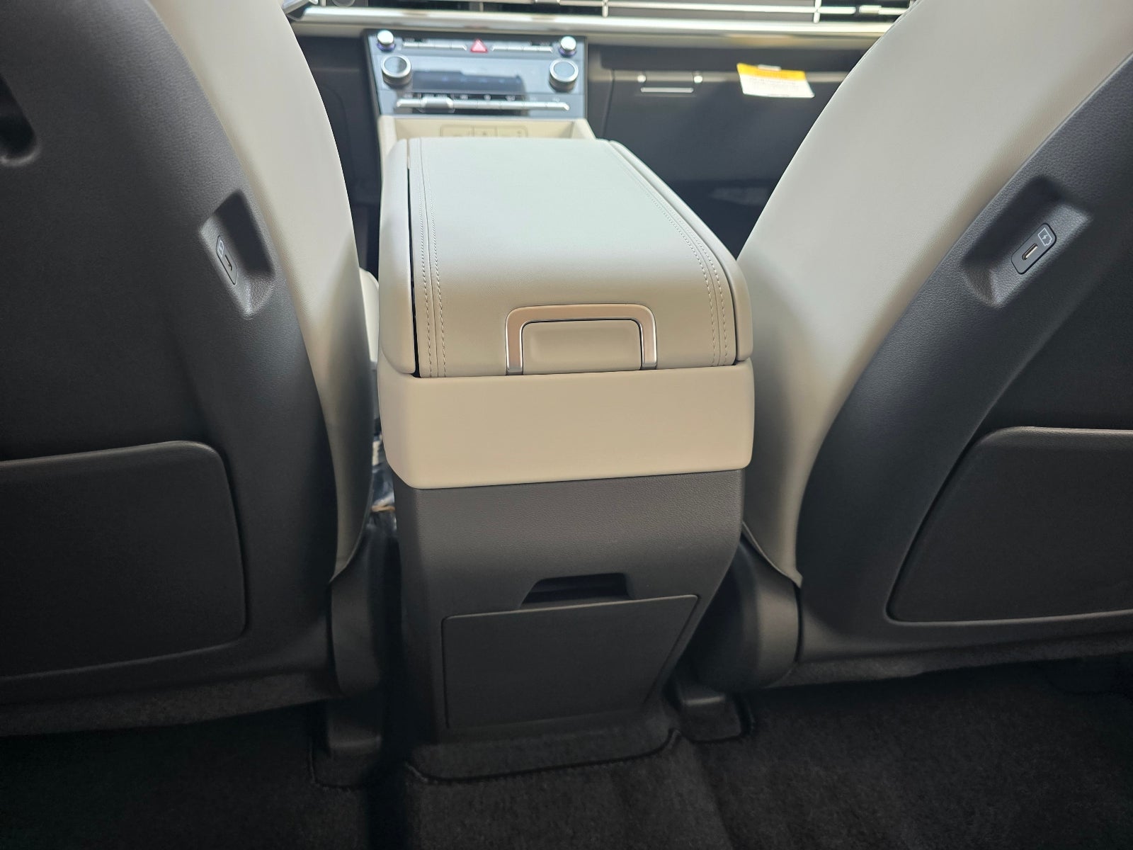 2027 Hyundai SANTA FE SEL