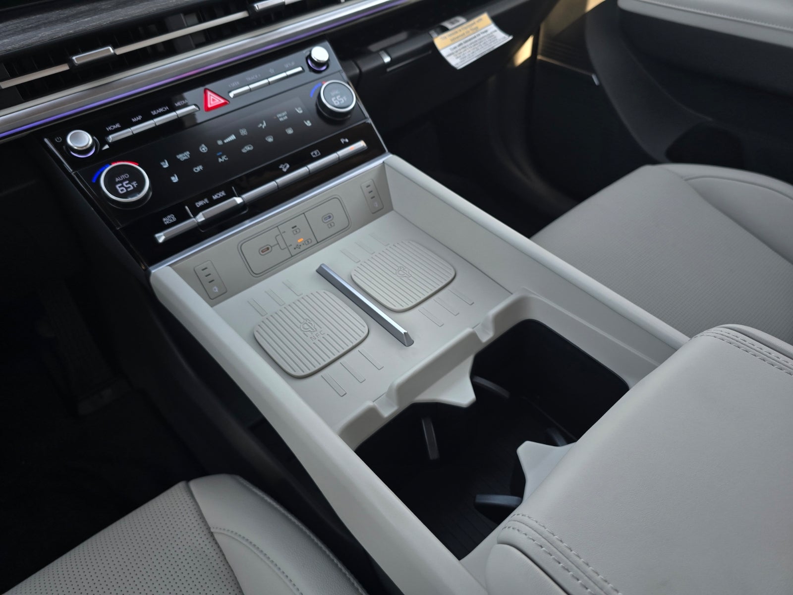 2027 Hyundai SANTA FE HYBRID Limited 6P