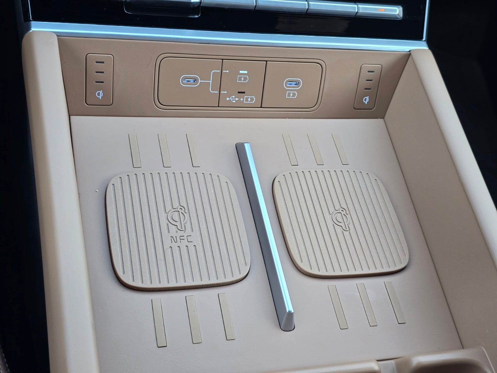 2027 Hyundai SANTA FE HYBRID Limited 6P