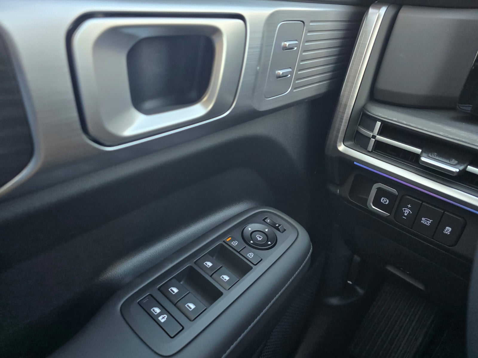 2027 Hyundai SANTA FE Limited 6P
