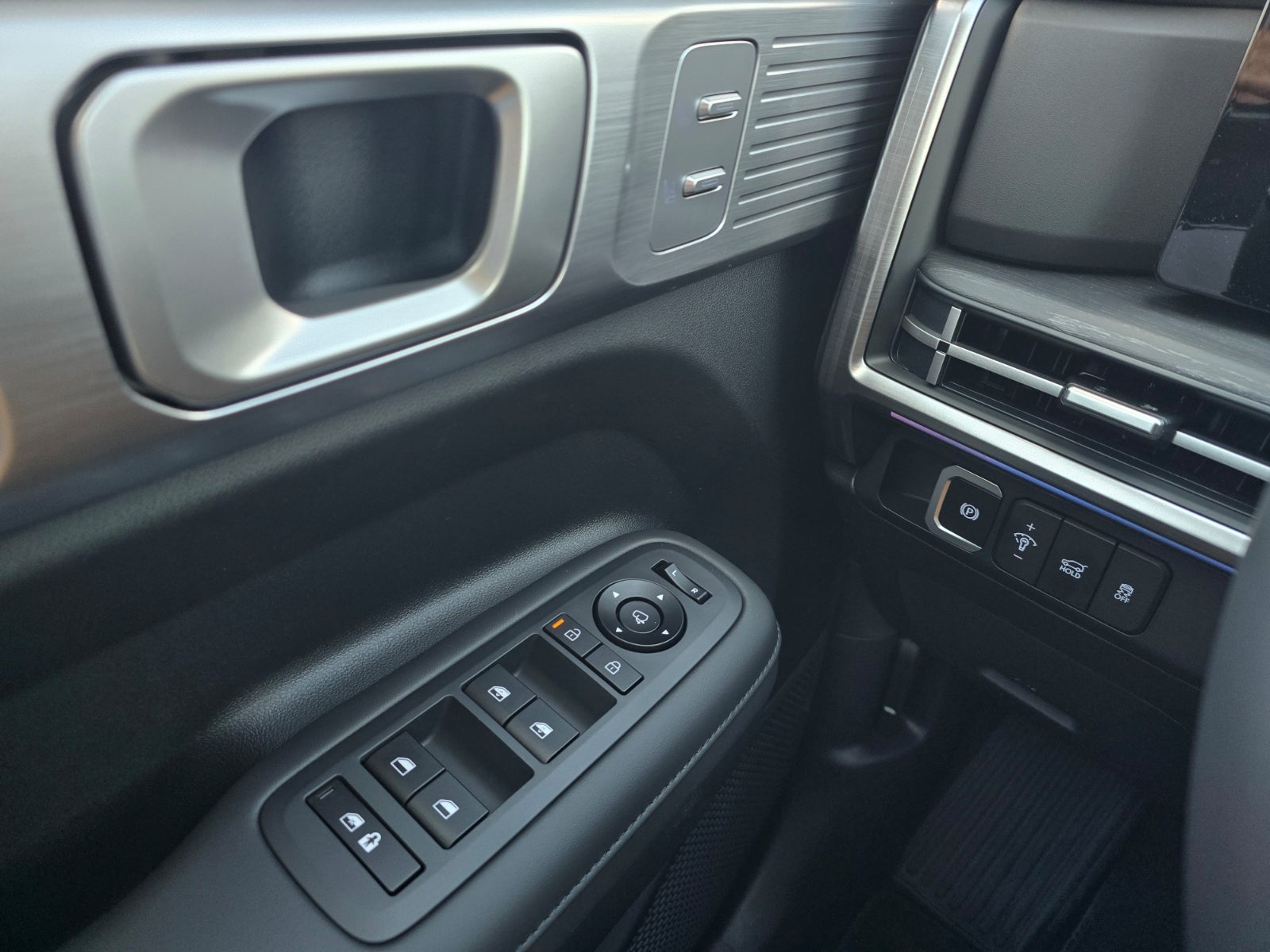 2027 Hyundai SANTA FE Limited 7P