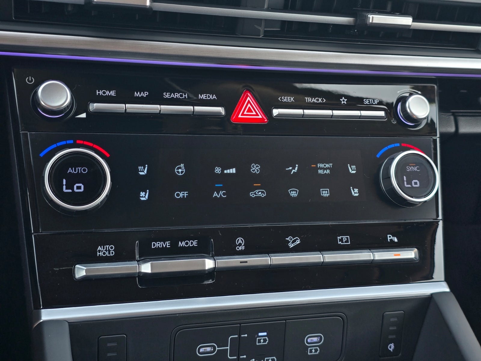 2027 Hyundai SANTA FE Limited 6P