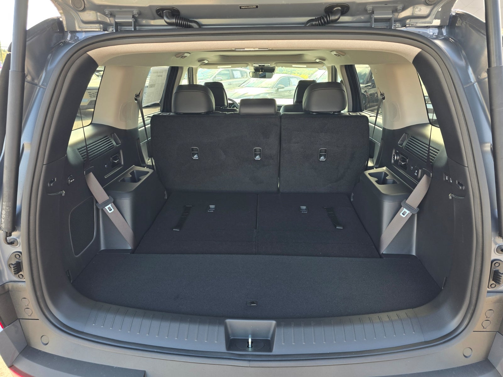 2027 Hyundai SANTA FE Limited 7P