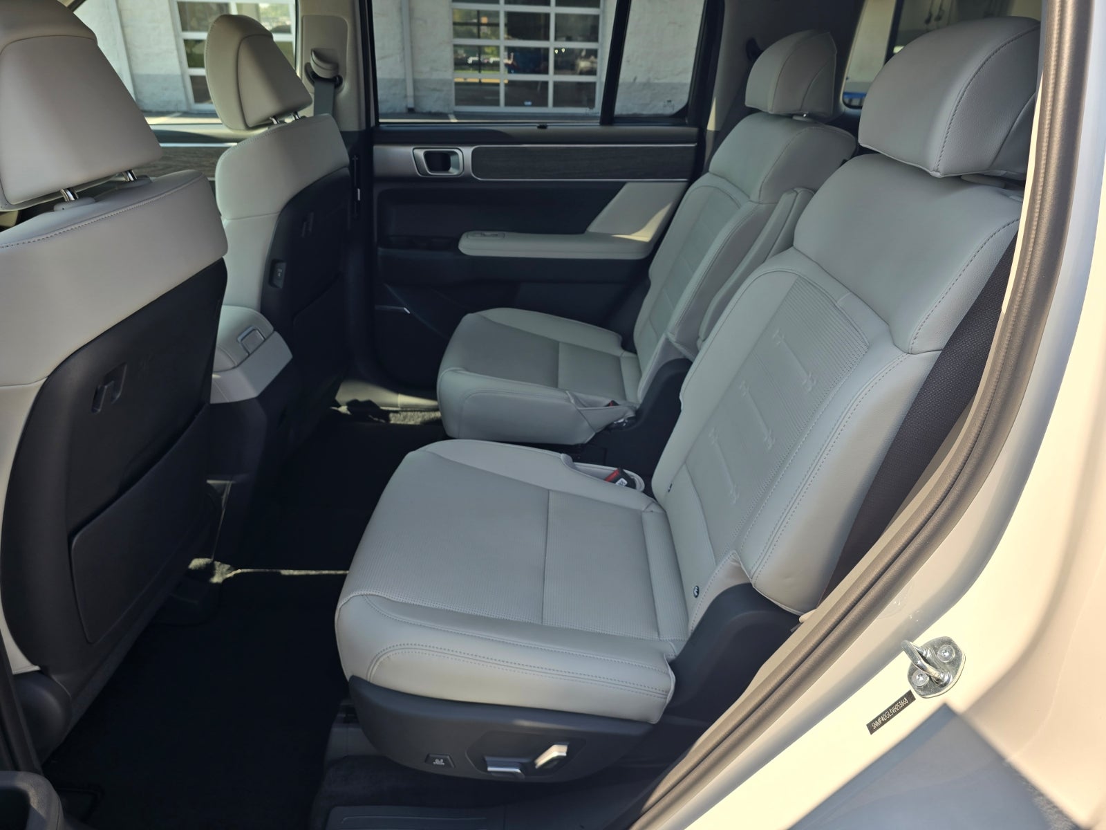 2027 Hyundai SANTA FE Limited 6P