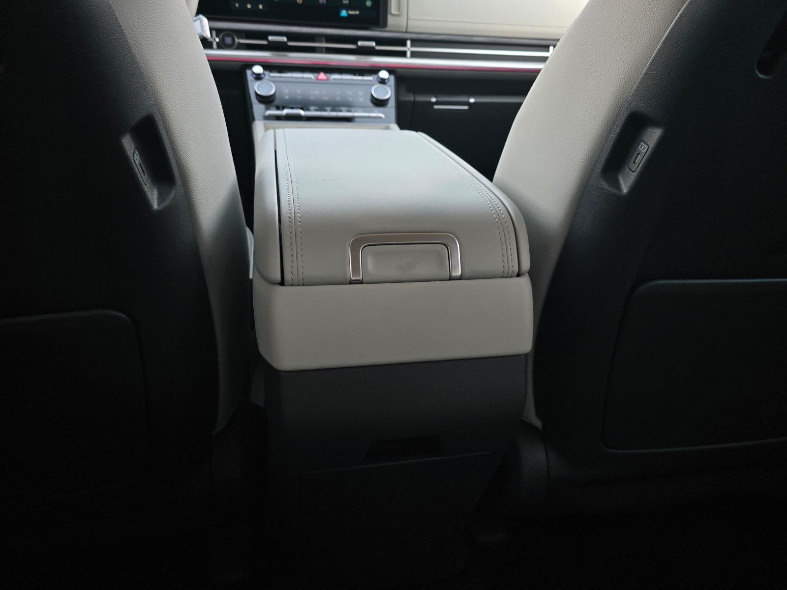 2027 Hyundai SANTA FE Limited 6P