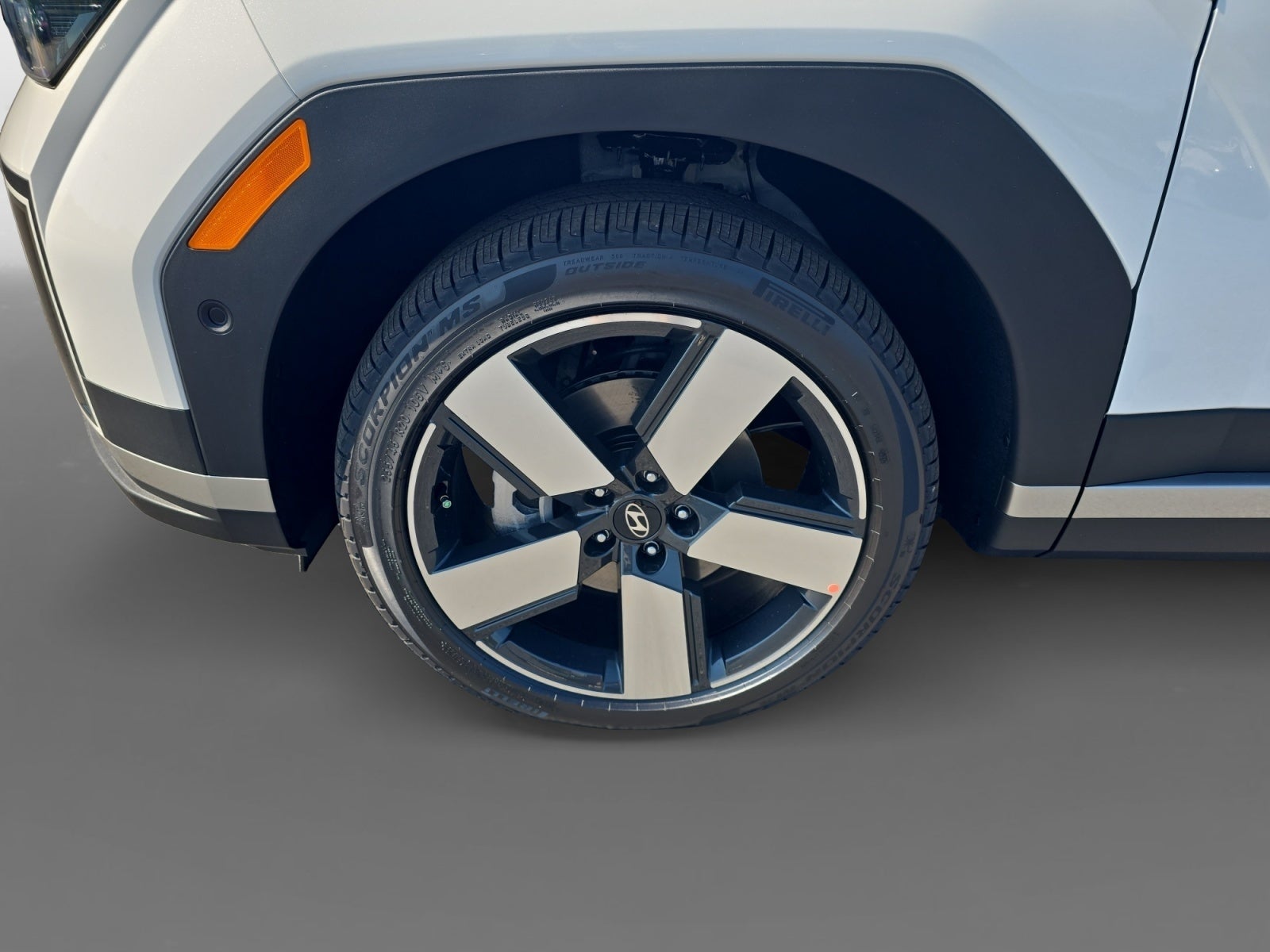 2027 Hyundai SANTA FE Limited 6P
