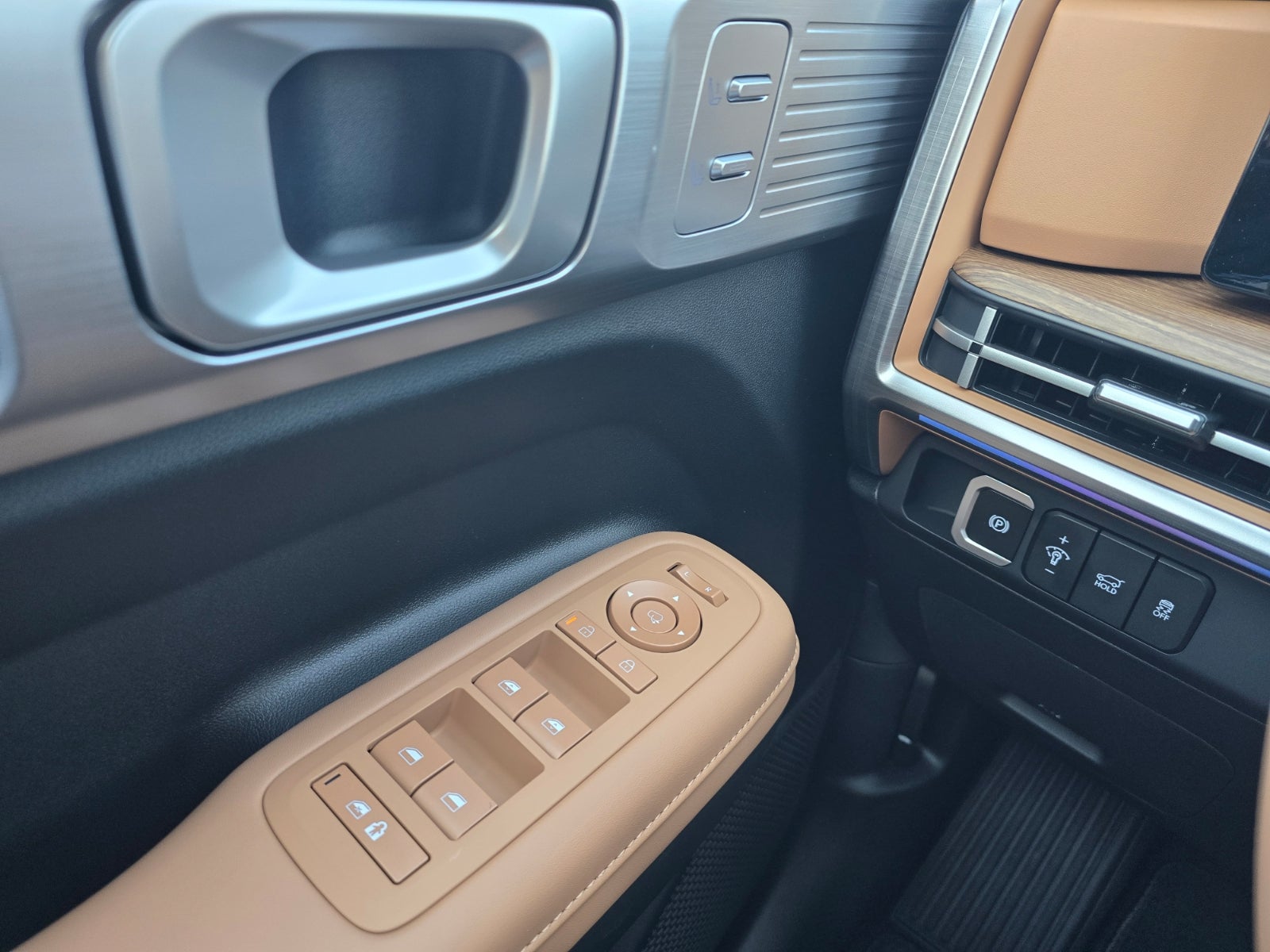 2027 Hyundai SANTA FE Limited 7P