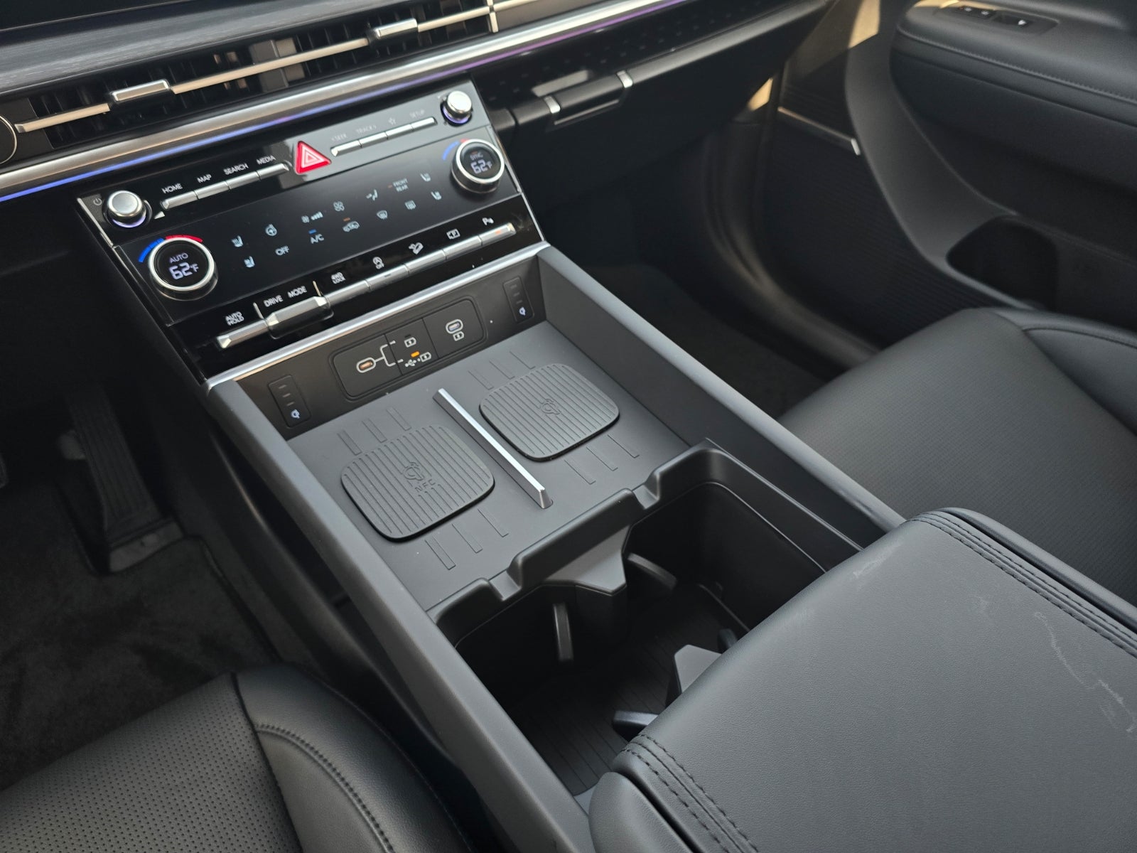2027 Hyundai SANTA FE Limited 6P