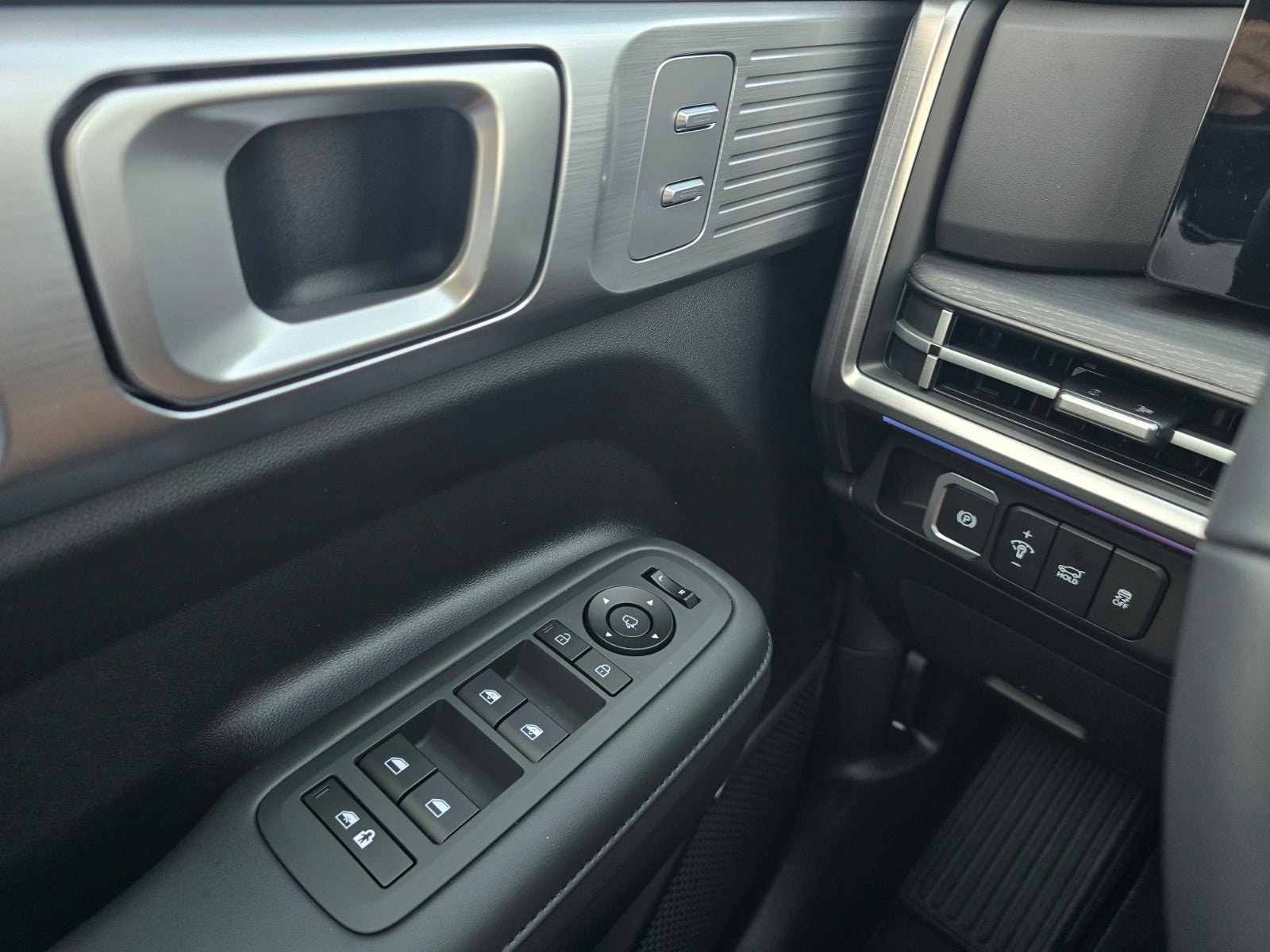 2027 Hyundai SANTA FE Limited 6P