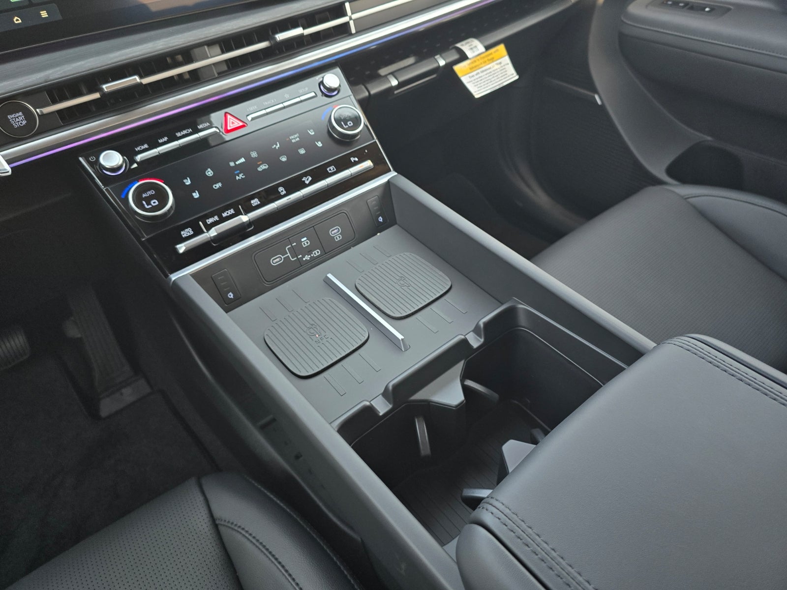 2027 Hyundai SANTA FE Limited 6P