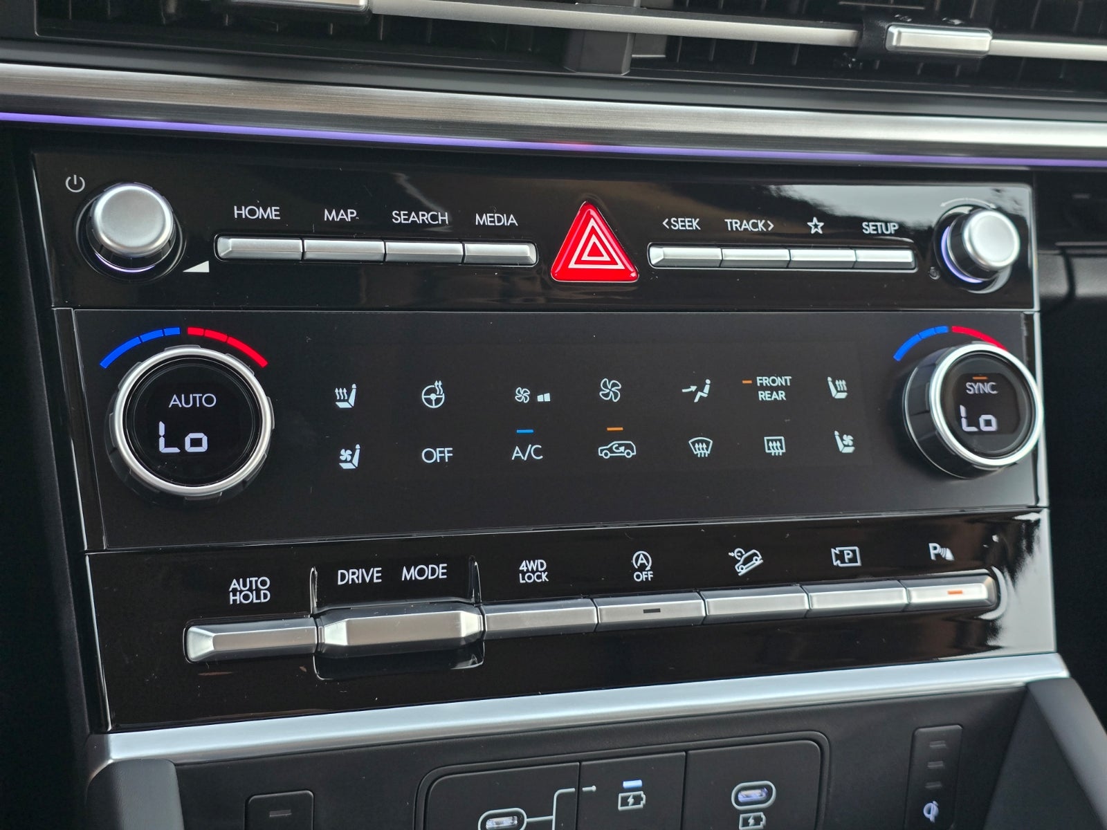 2027 Hyundai SANTA FE Limited 6P