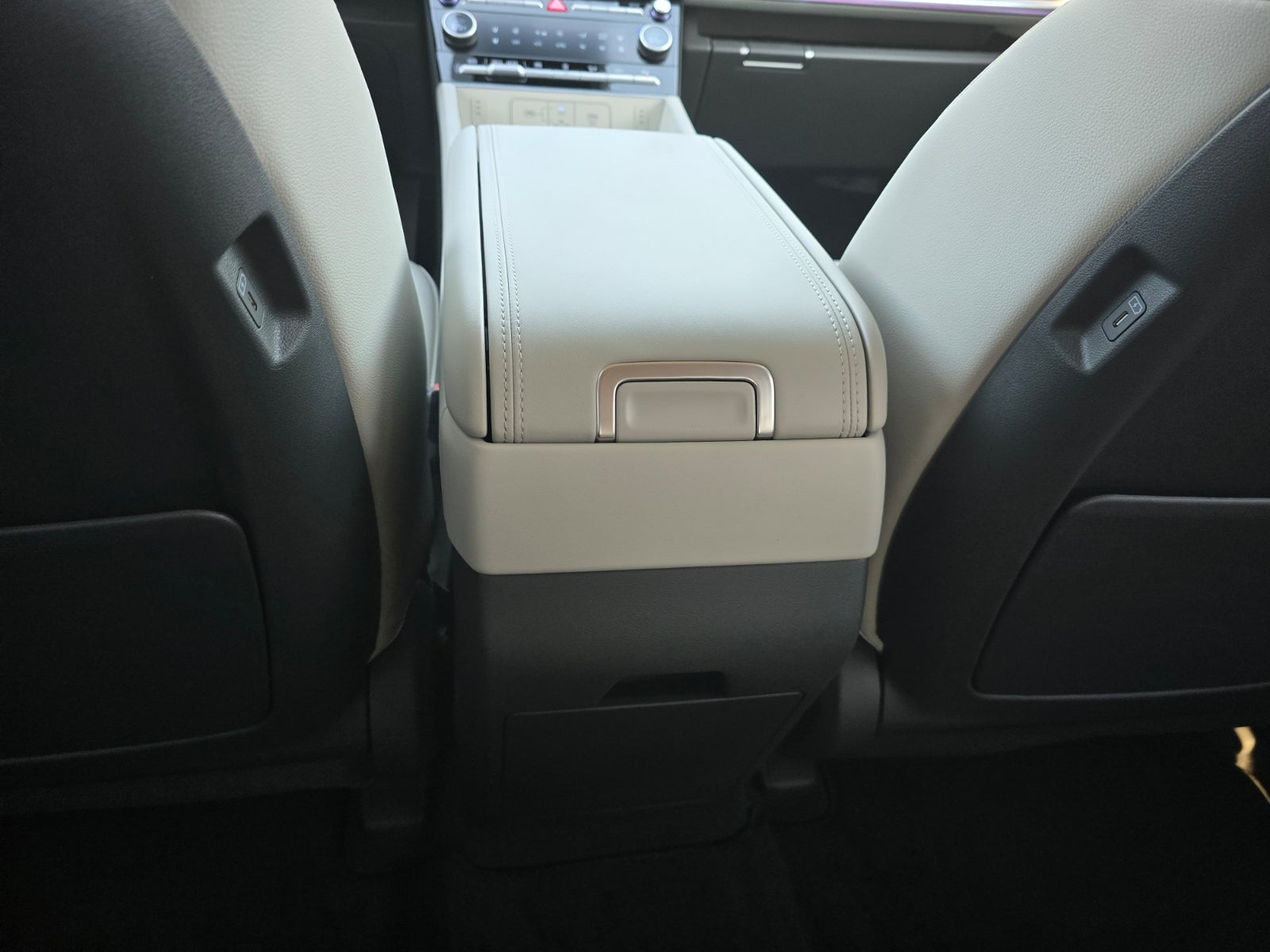 2027 Hyundai SANTA FE Limited 6P