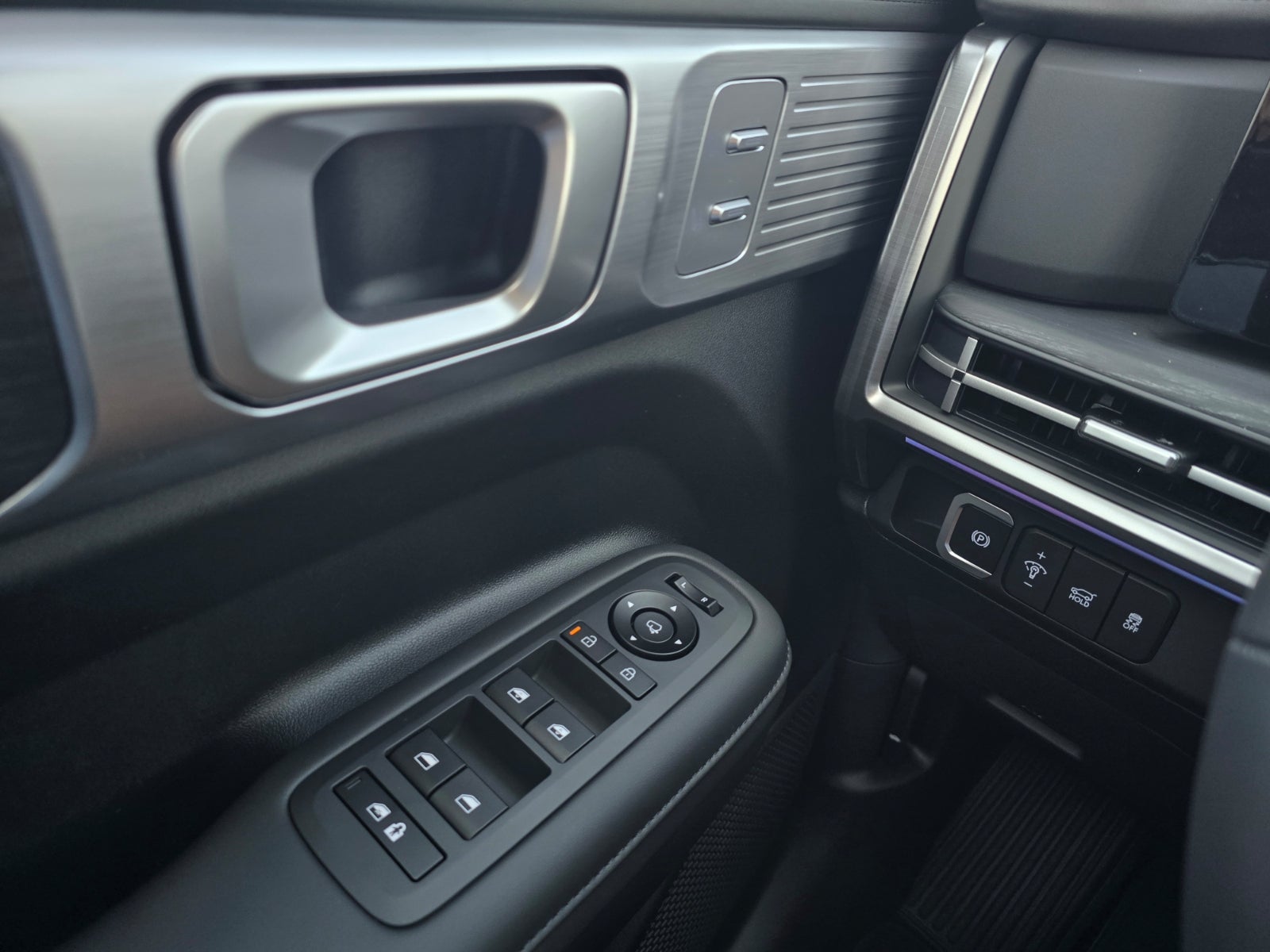 2027 Hyundai SANTA FE Limited 6P