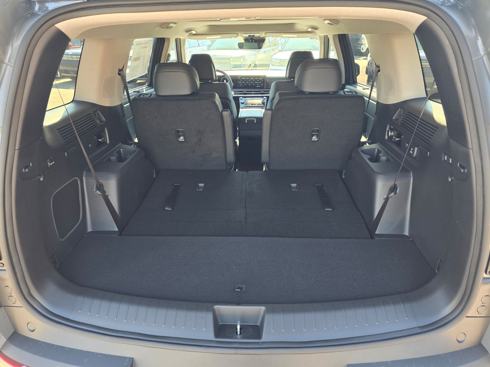 2027 Hyundai SANTA FE Limited 6P