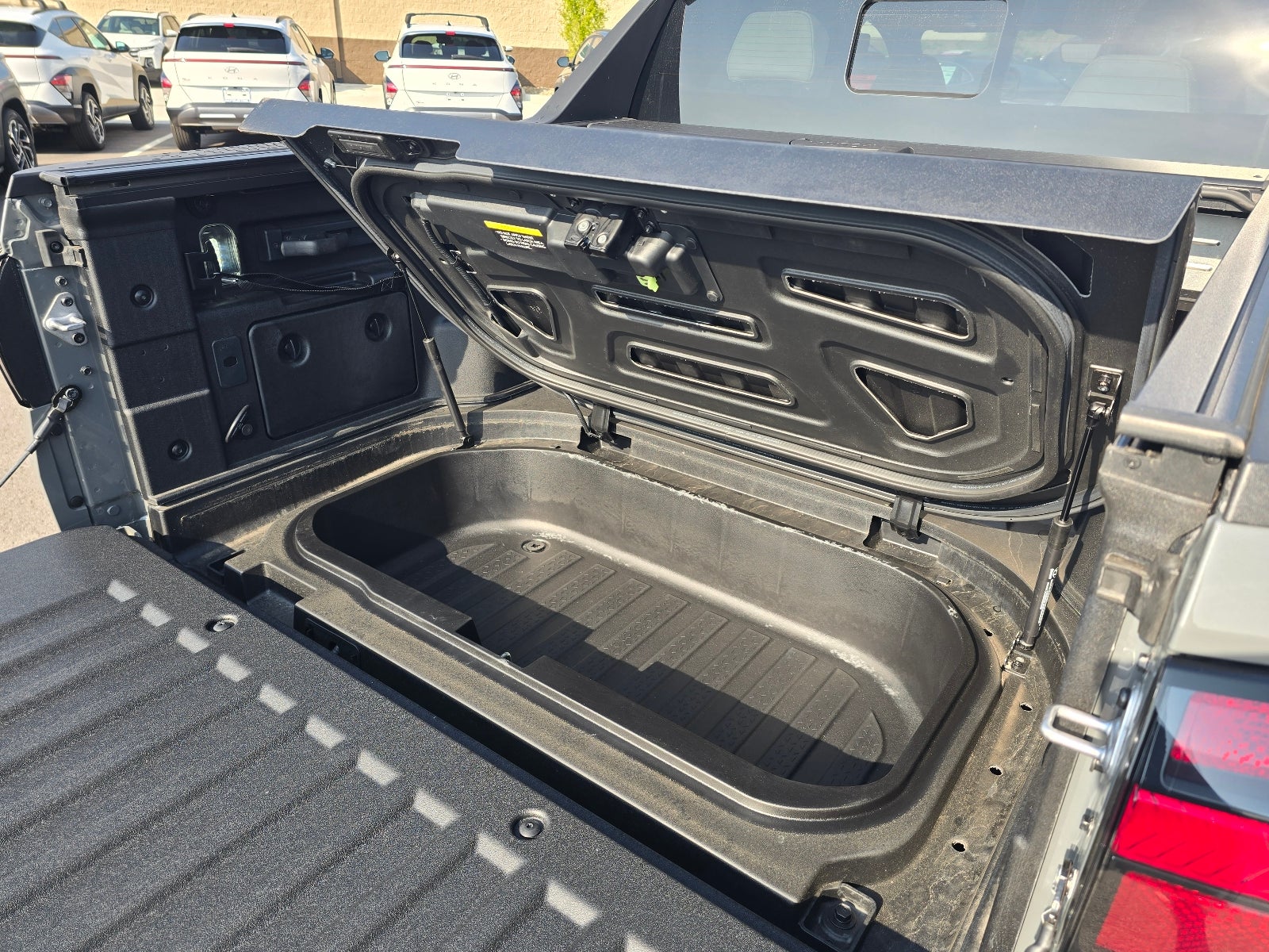 2026 Hyundai SANTA CRUZ SEL Activity