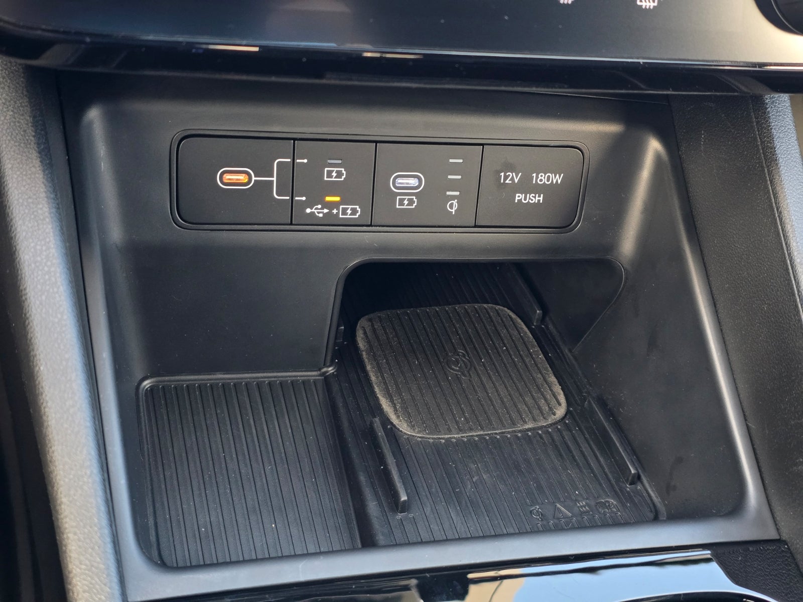 2027 Hyundai SANTA CRUZ SEL Activity