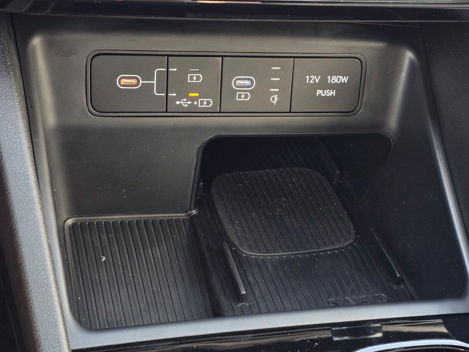 2027 Hyundai SANTA CRUZ SEL Activity