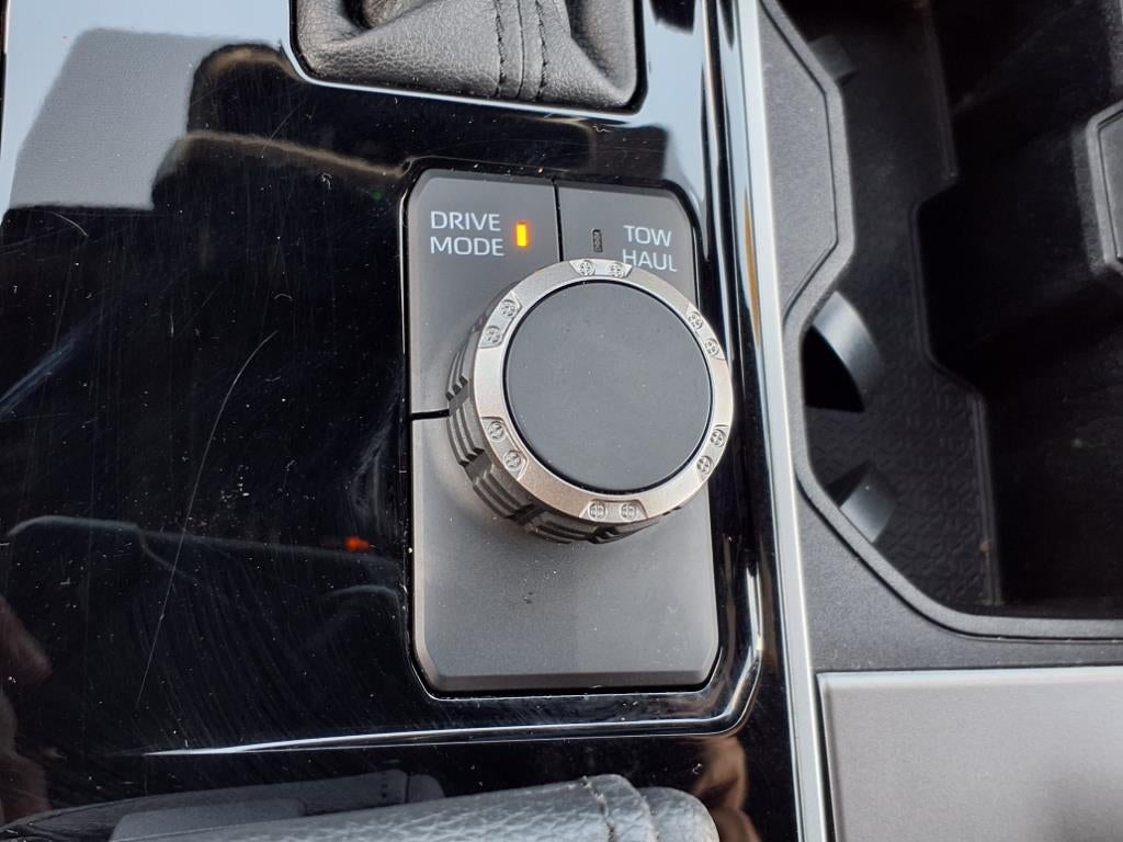 2025 Toyota Sequoia SR5