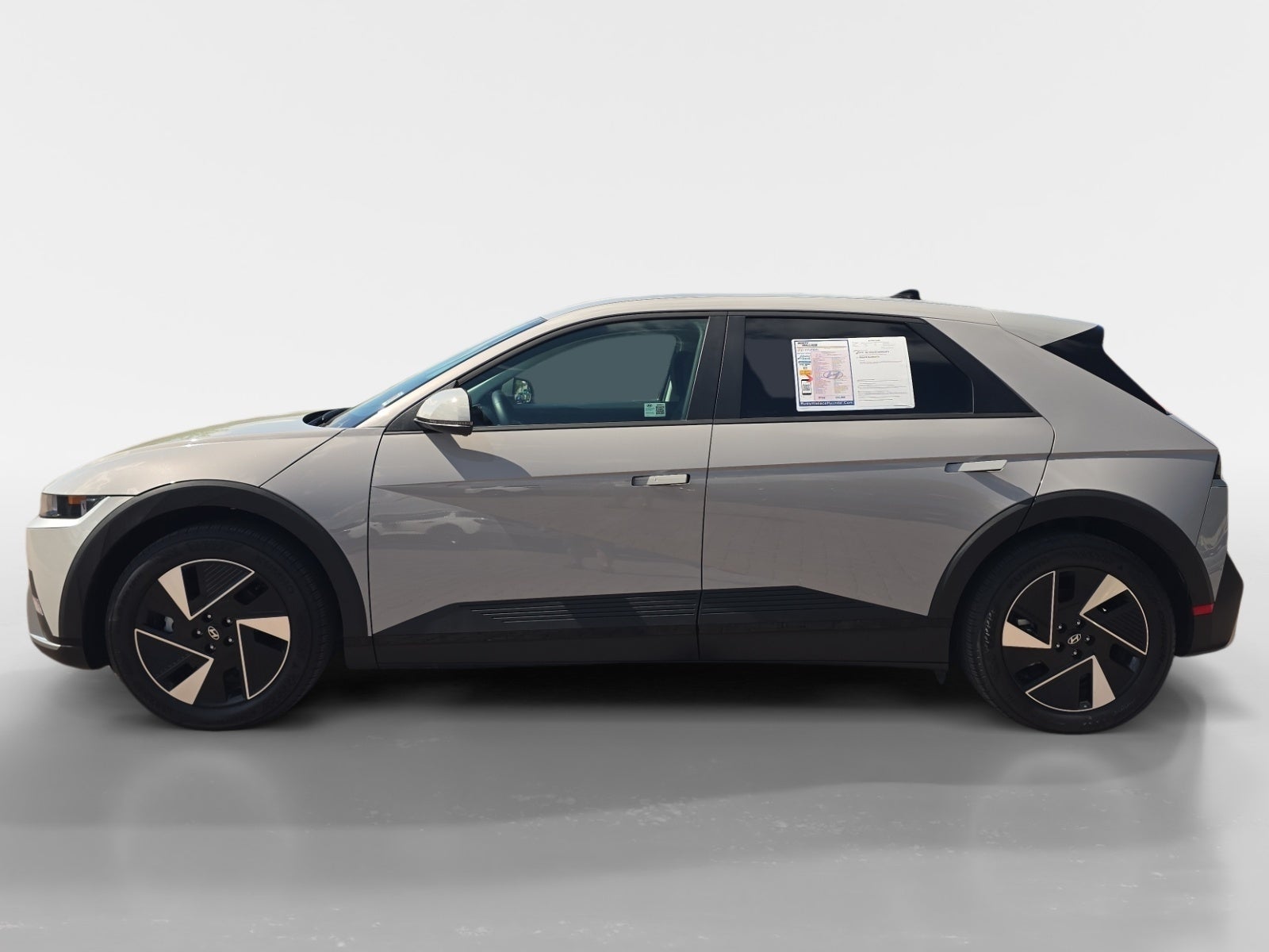 2025 Hyundai IONIQ 5 SE