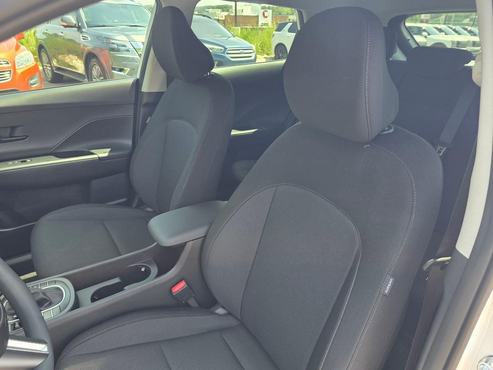 2027 Hyundai KONA SE