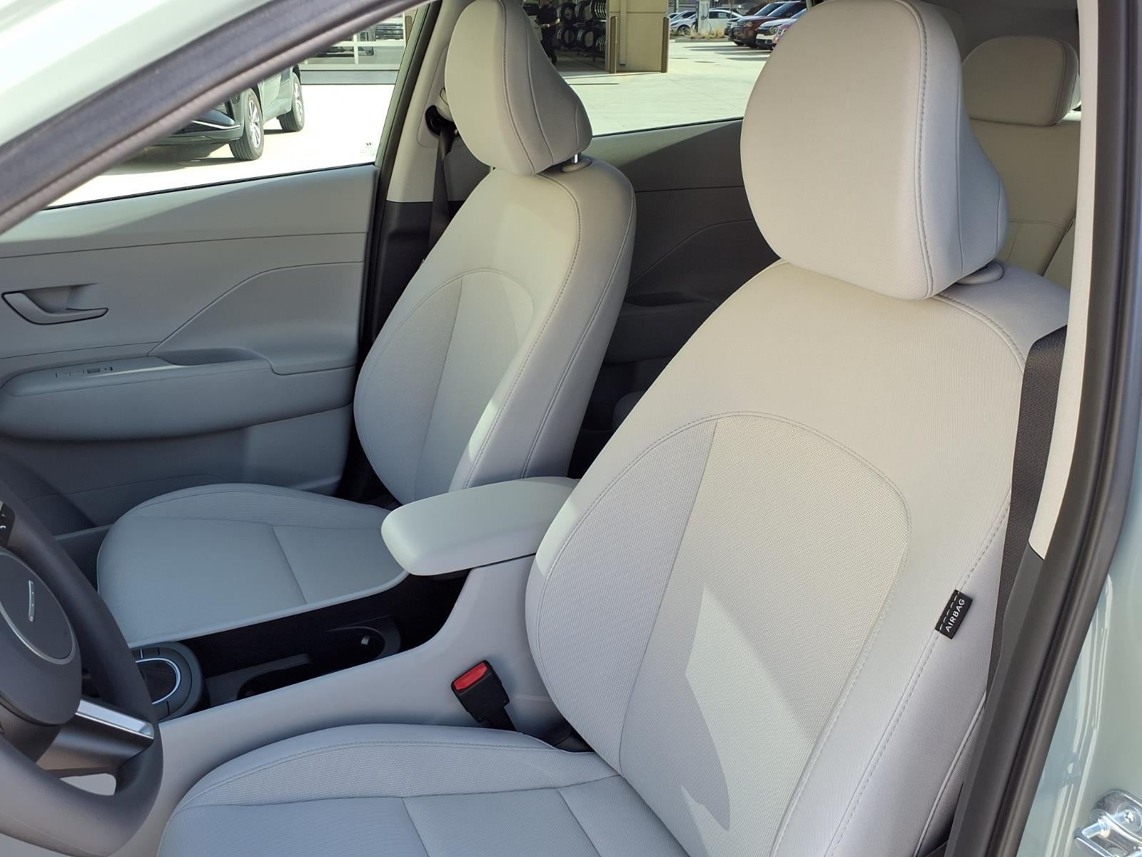 2026 Hyundai KONA SE